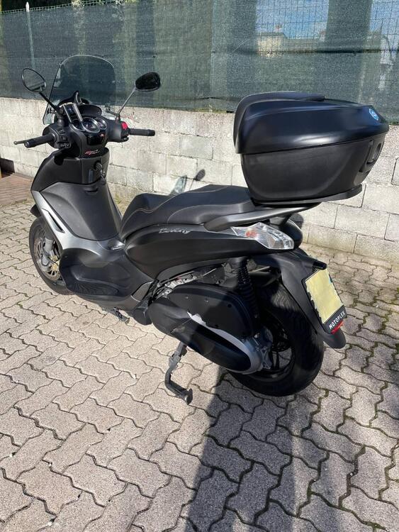 Piaggio Beverly 350 SportTouring ie ABS (2011 - 17) (5)