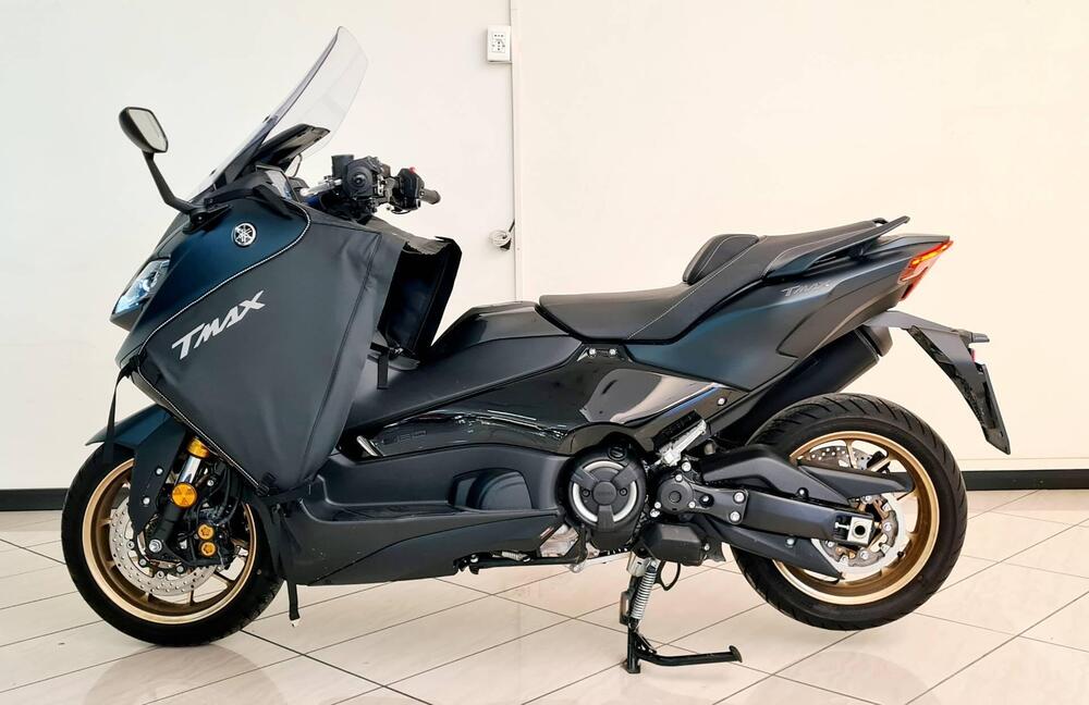 Yamaha T-Max 560 Tech Max (2022 - 24) (3)