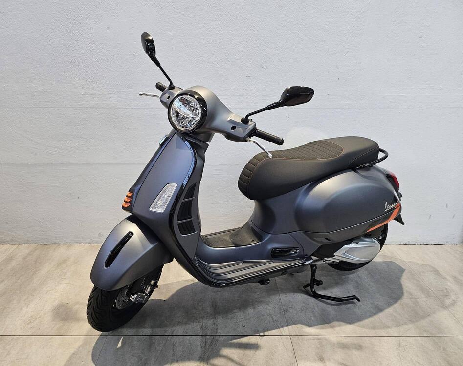 Vespa GTS 310 Supersport (2025) (2)