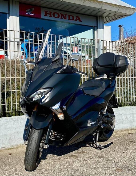 Yamaha T-Max 530 DX (2017 - 19) (2)