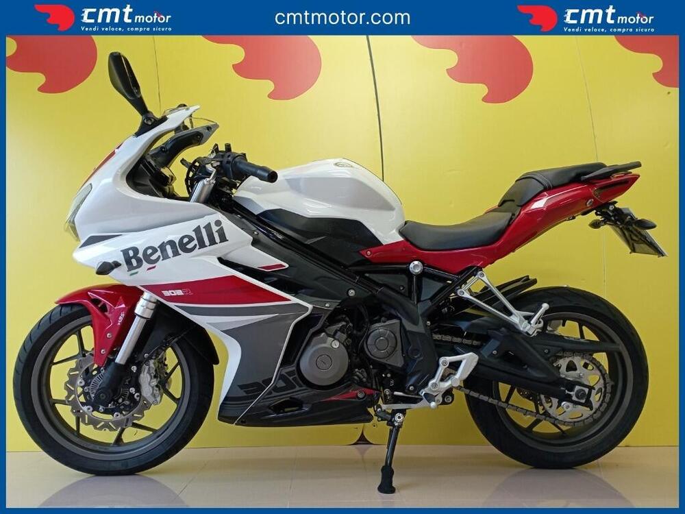 Benelli BN 302 R (2017 - 20) (3)