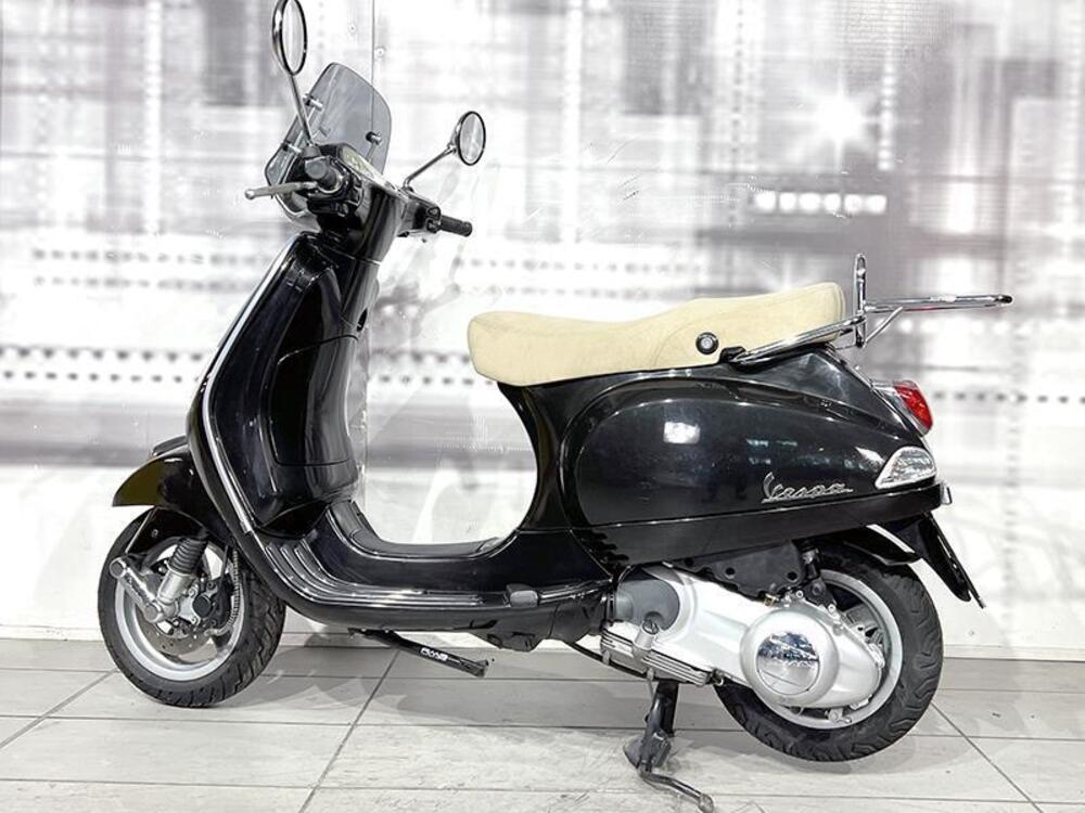 Piaggio Vespa 150 PX MA (2)