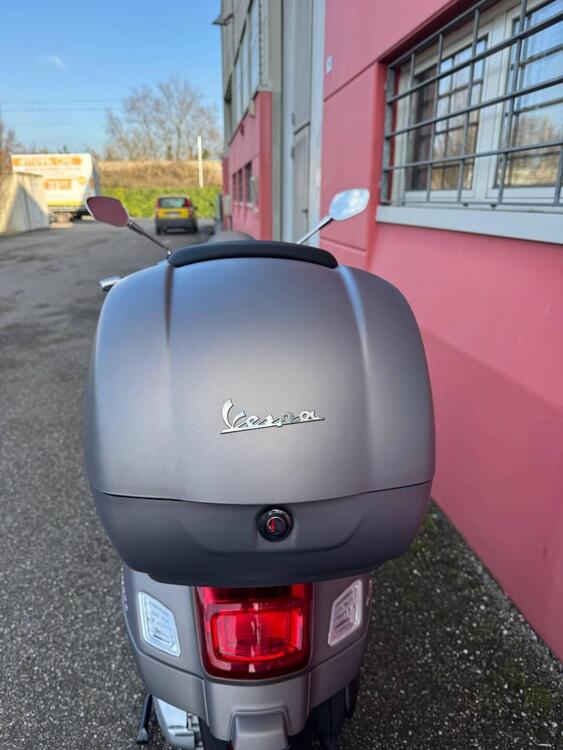 Vespa GTS 300 Super Tech (2023 - 24) (5)