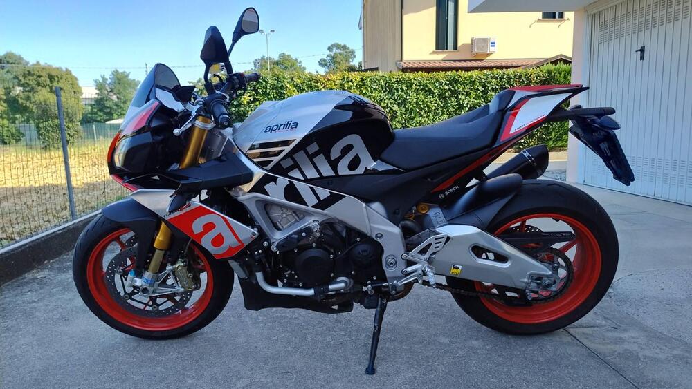 Aprilia Tuono 1100 V4 Factory (2015 - 17) (2)