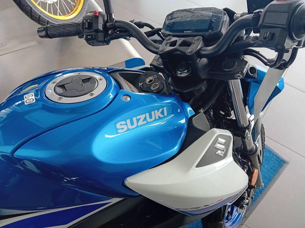 Suzuki GSX-S125 (2022 - 25) (4)