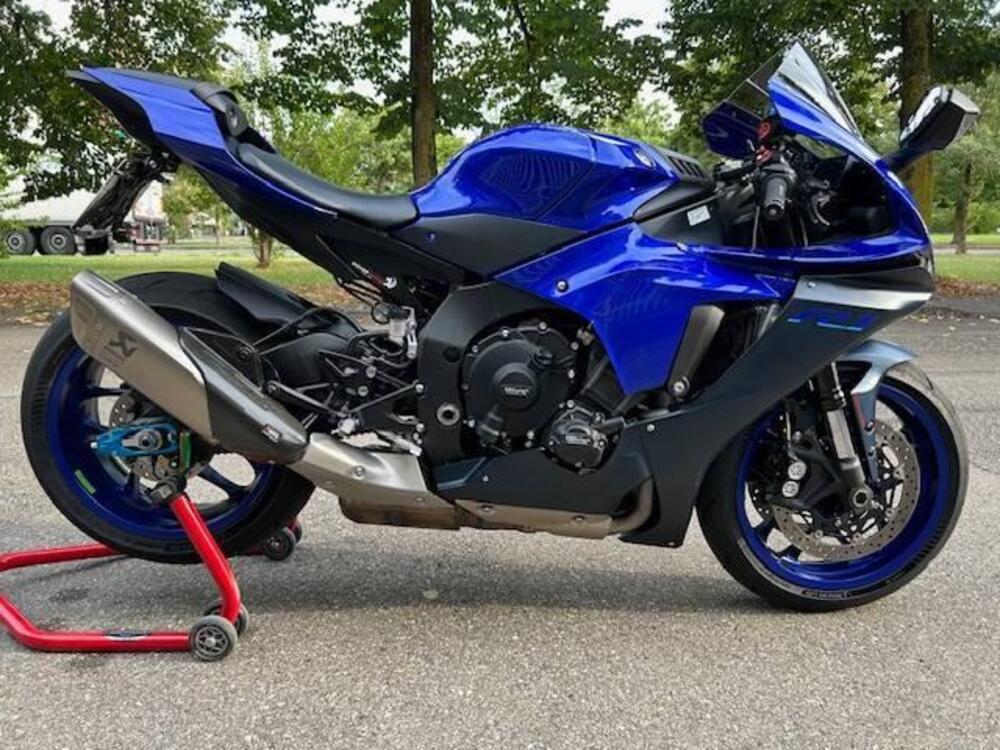 Yamaha YZF R1 (2020 - 25) (2)