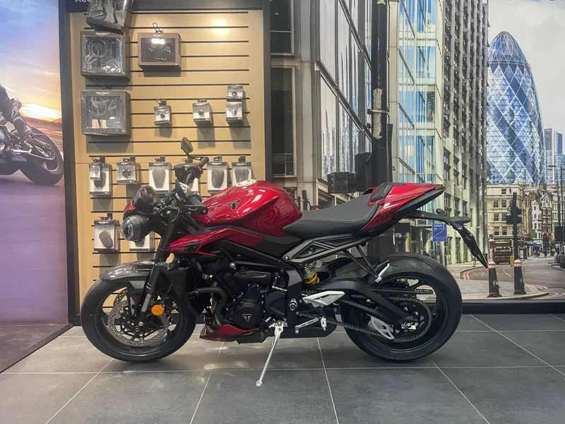 Triumph Street Triple 765 RS (2023 - 26) (3)