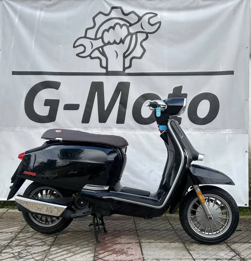 Lambretta V50 Special (2021 - 26) (4)