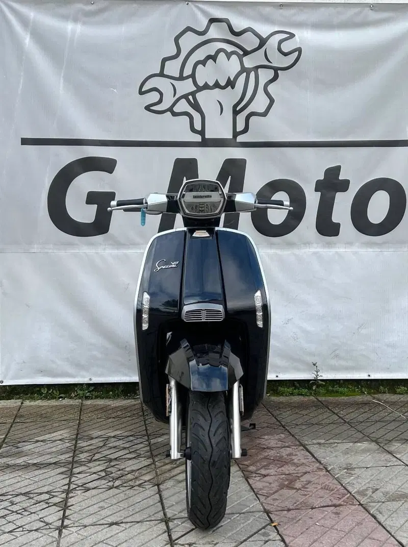 Lambretta V50 Special (2021 - 26) (3)