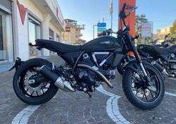 Ducati Scrambler 800 Icon Dark (2025) nuova