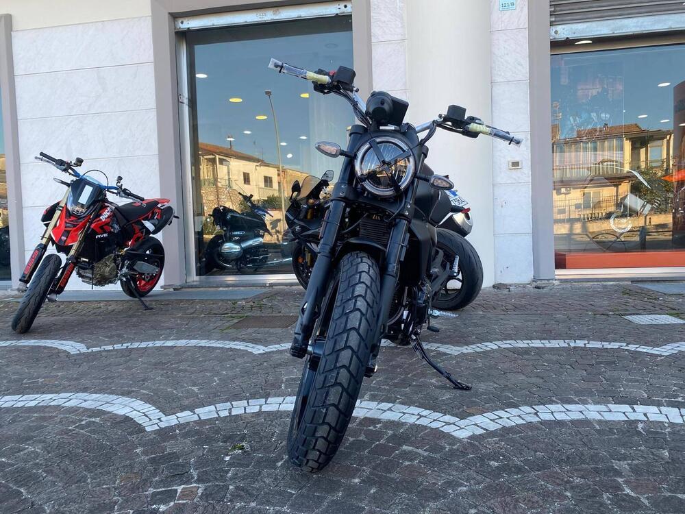 Ducati Scrambler 800 Icon Dark (2025) (2)