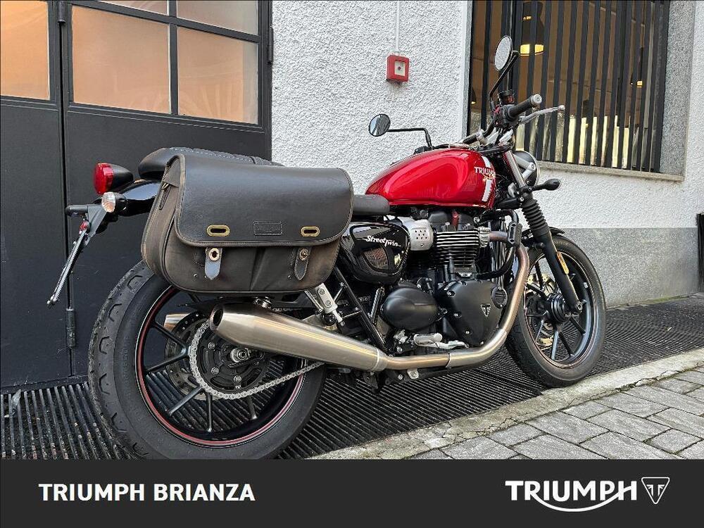 Triumph Street Twin 900 (2016) (3)