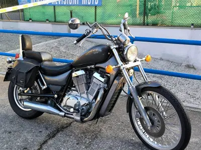 Suzuki INTRUDER VS 800 d'epoca