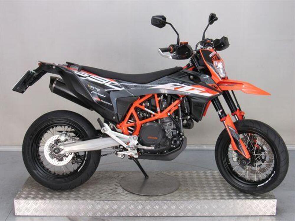 KTM 690 SMC R (2021 - 22)