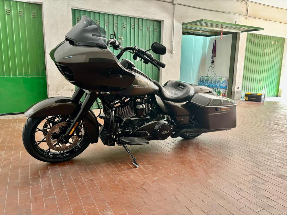 Harley-Davidson 114 Road Glide Special (2019 - 20) - FLTRXS (2)