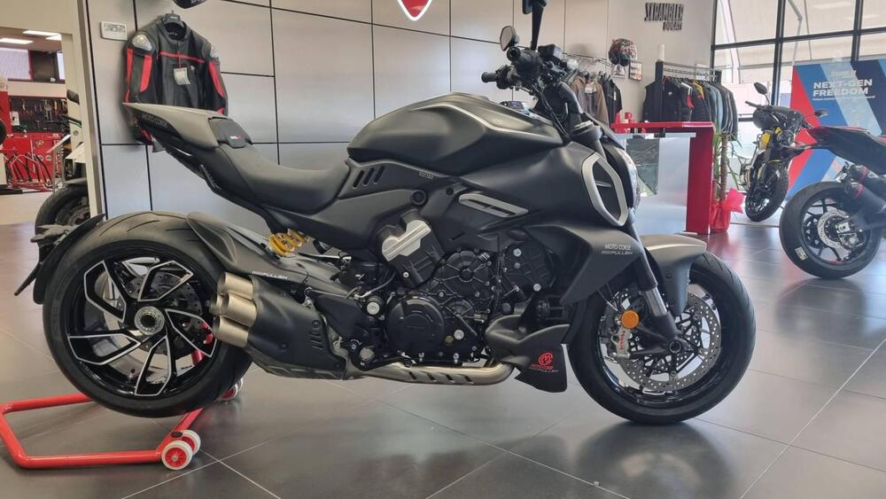 Ducati Diavel V4 (2023 - 25) (2)