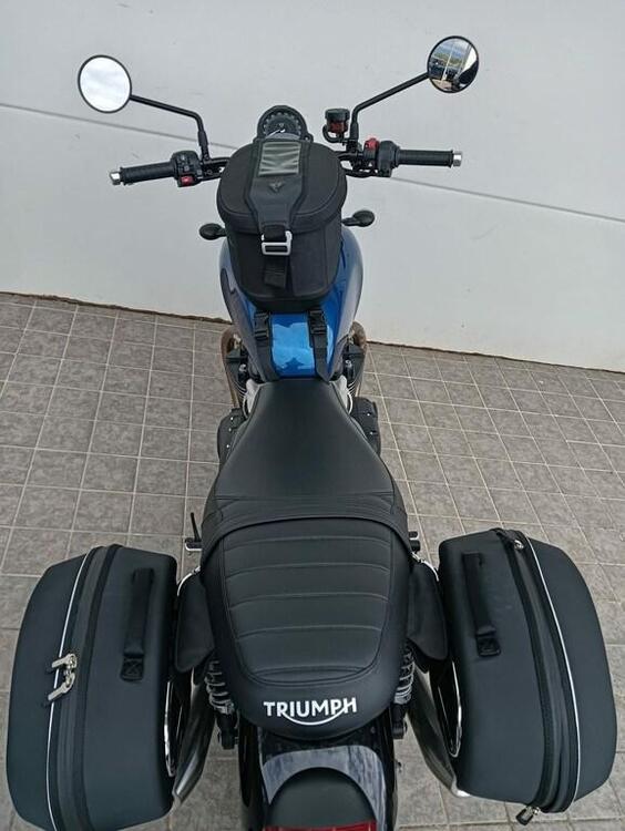 Triumph Street Twin 900 (2021 - 22) (5)