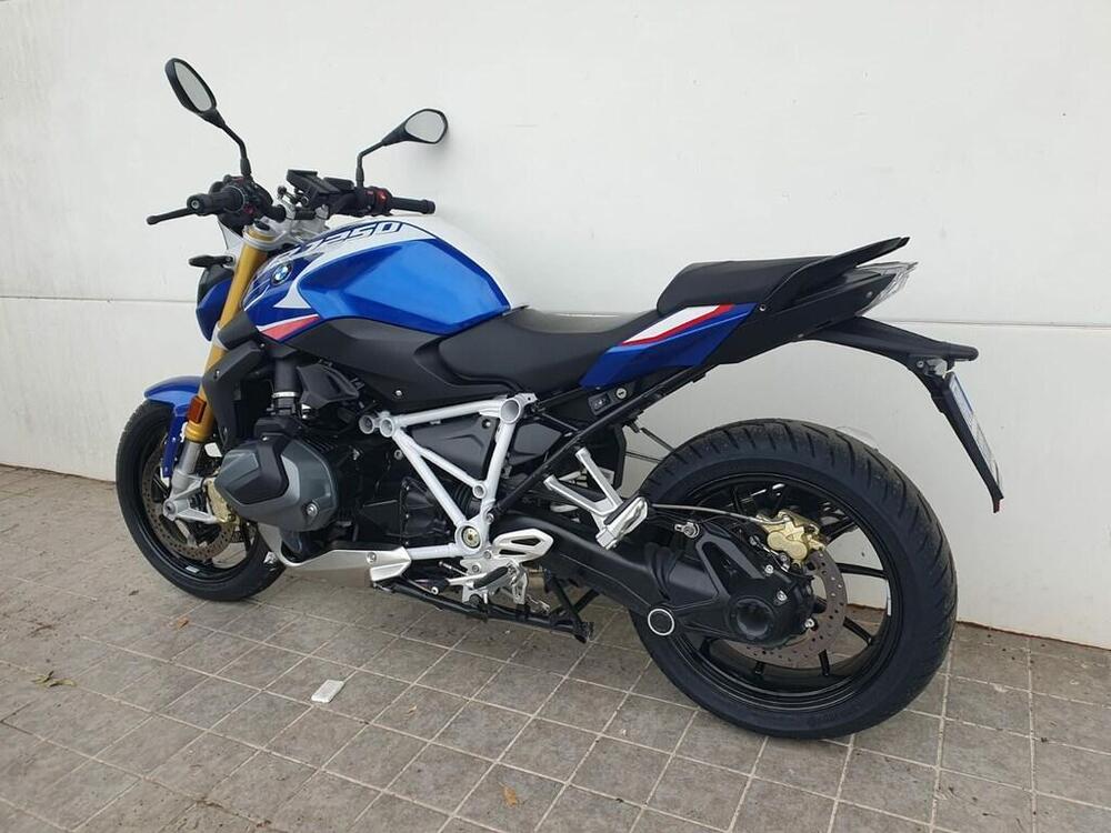 Bmw R 1250 R (2021 - 25) (2)