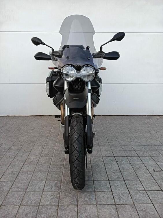 Moto Guzzi V85 TT (2021 - 23) (2)