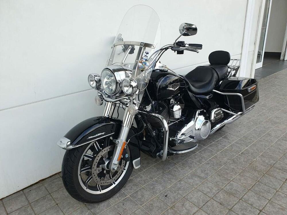 Harley-Davidson 1690 Road King (2013 - 16) - FLHR (2)