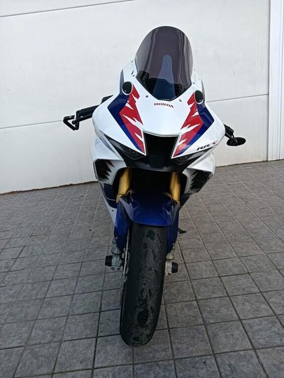 Honda CBR 1000 RR-R Fireblade SP (2022 - 23) (2)