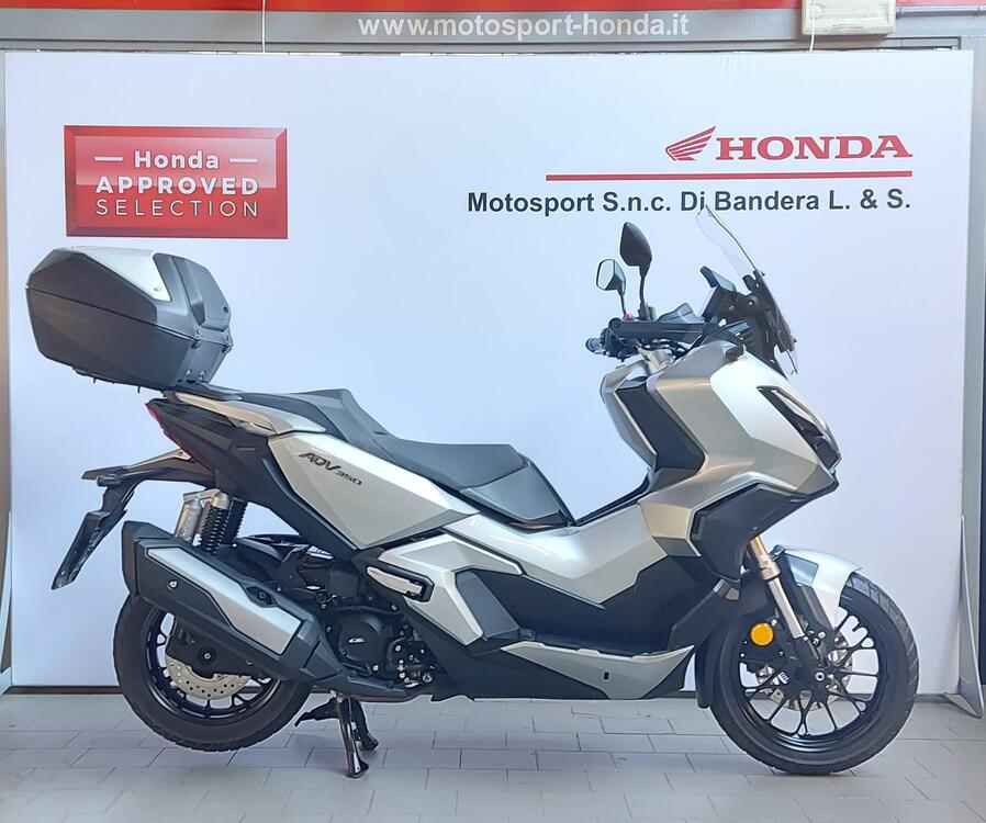 Honda ADV 350 (2022 - 24)