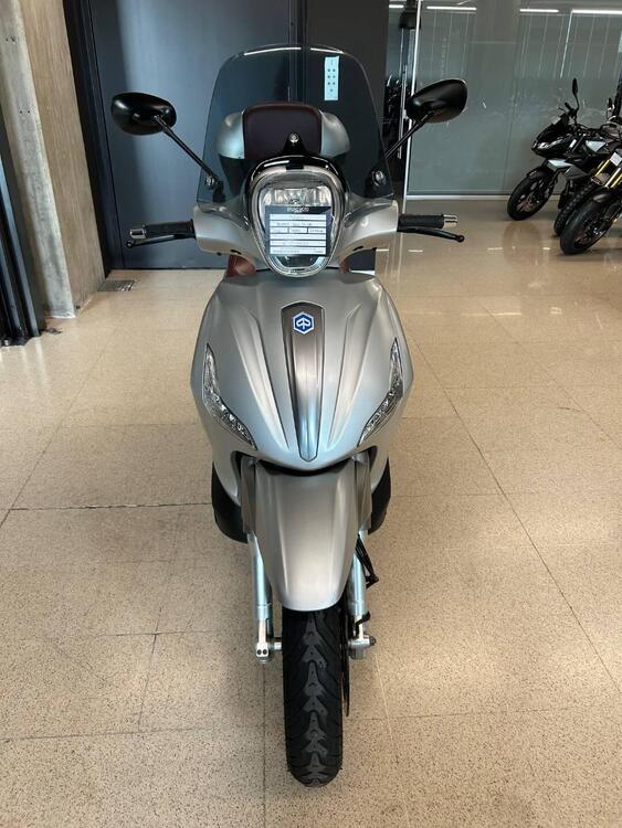 Piaggio Beverly 350 ABS (2016 - 20) (3)