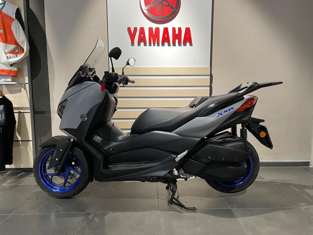 Yamaha X-Max 300 (2021 - 24) (2)