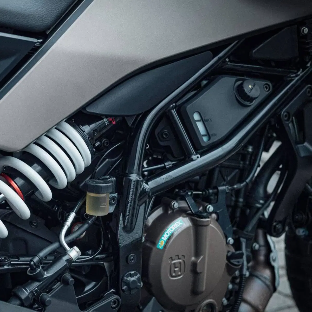 Husqvarna Svartpilen 125 (2024 - 26) (3)