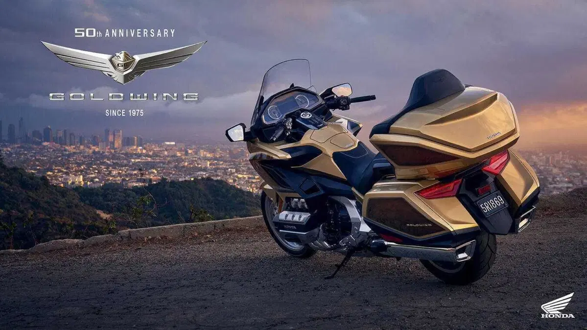 La Gold Wing compie 50 anni: Honda celebra la regina del gran turismo (2)