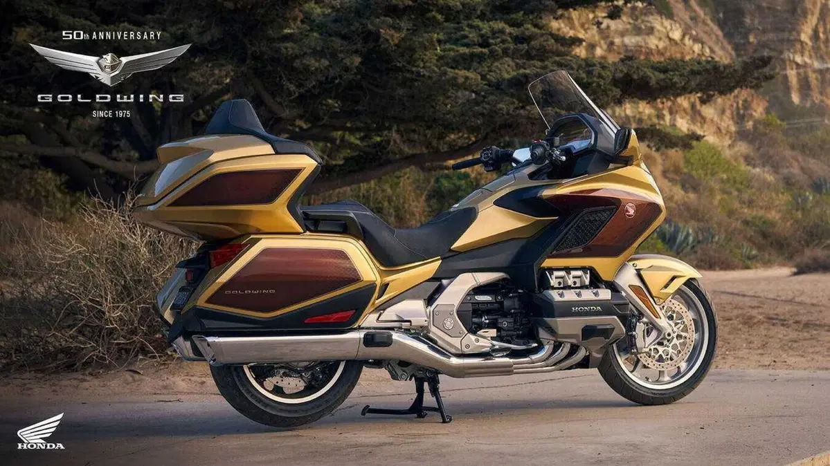 La Gold Wing compie 50 anni: Honda celebra la regina del gran turismo (6)