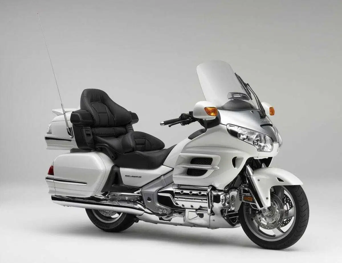 La Gold Wing compie 50 anni: Honda celebra la regina del gran turismo (51)