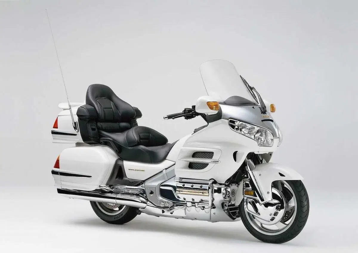 La Gold Wing compie 50 anni: Honda celebra la regina del gran turismo (52)