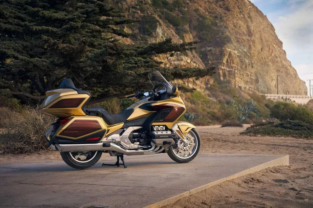 La Gold Wing compie 50 anni: Honda celebra la regina del gran turismo (68)