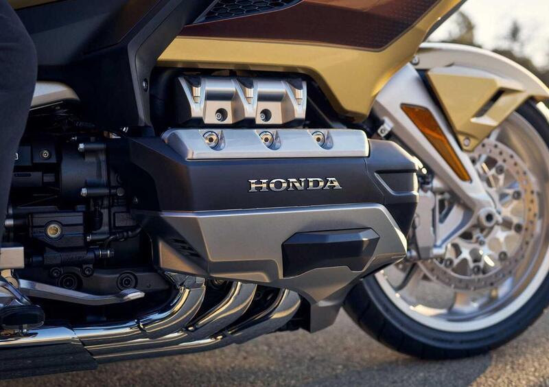 Honda GL 1800 GL 1800 Gold Wing Tour (2025) (19)