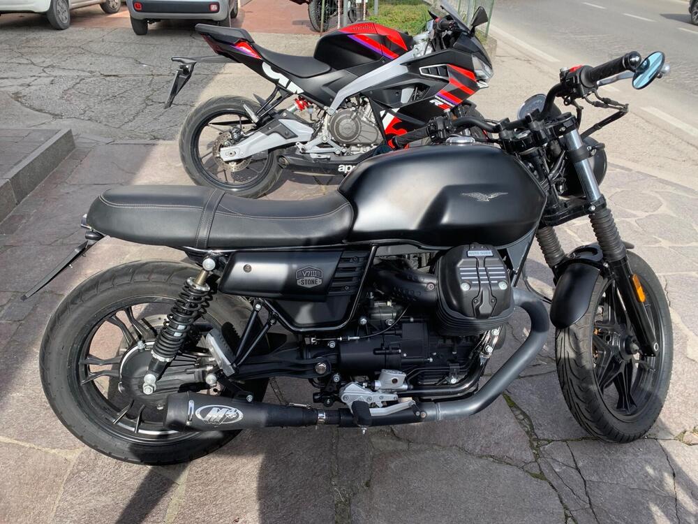 Moto Guzzi V7 III Stone (2017 - 20) (3)