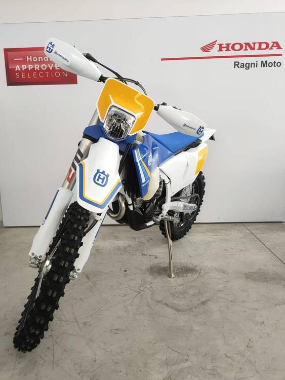 Husqvarna FE 350 Heritage (2025) (3)