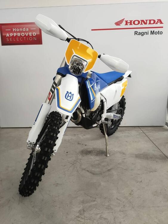 Husqvarna FE 250 Heritage (2025) (3)