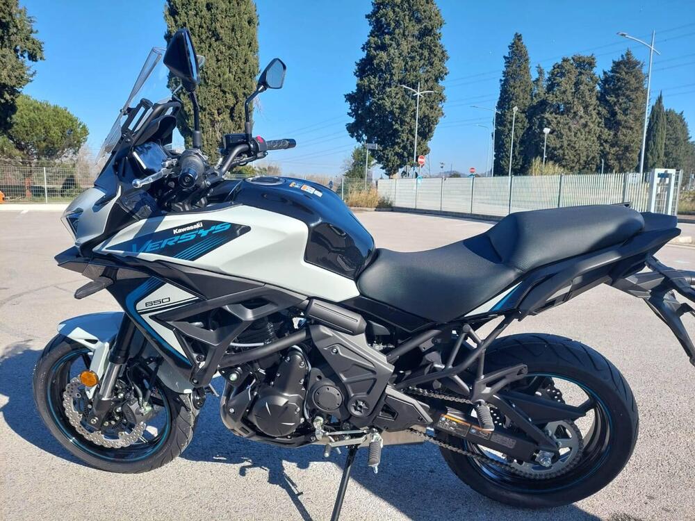 Kawasaki Versys 650 (2025) (5)