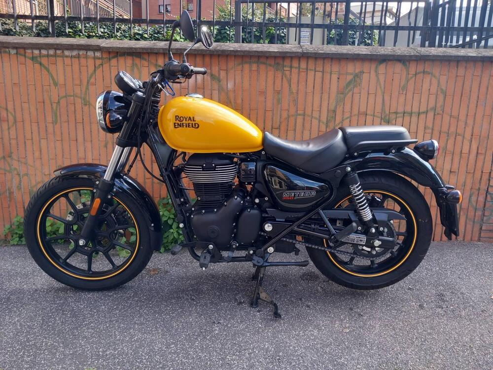 Royal Enfield Meteor 350 Fireball (2021 - 25)