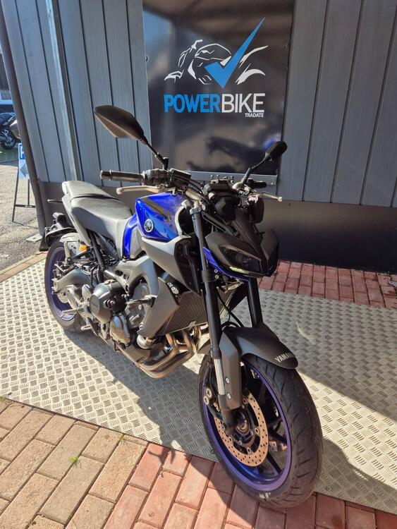 Yamaha MT-09 ABS (2016) (2)