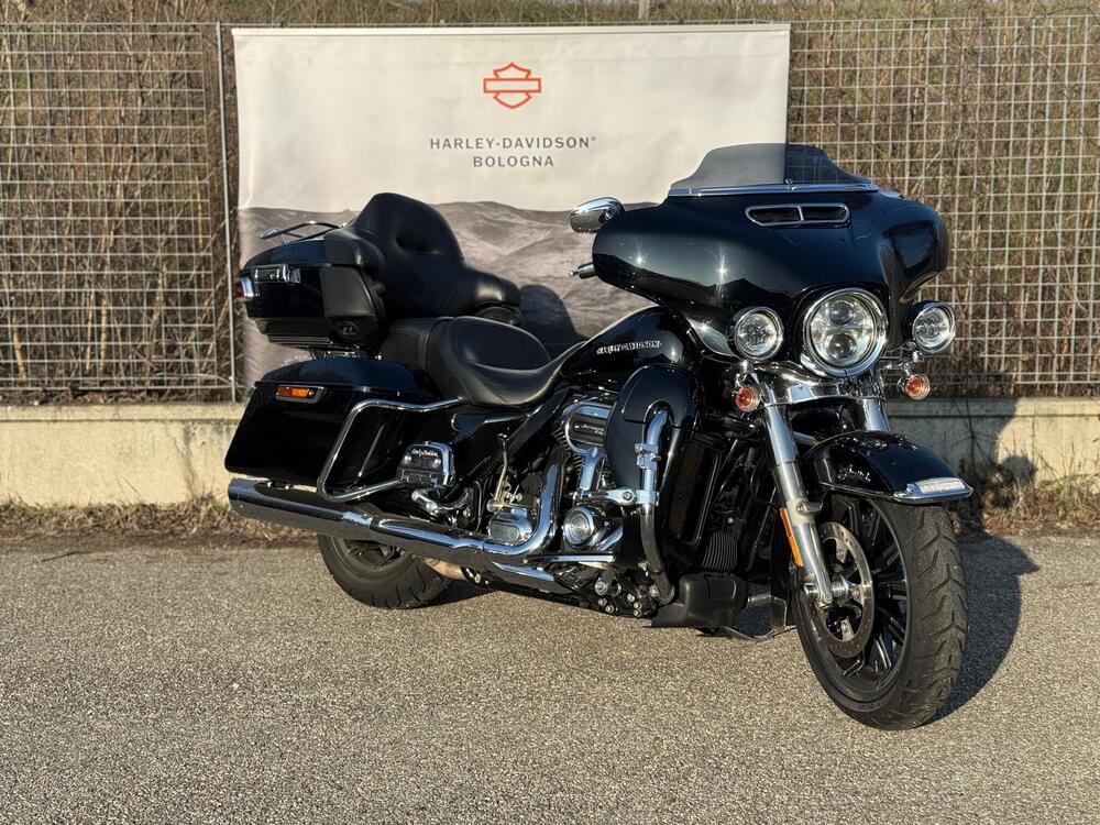 Harley-Davidson 114 Electra Glide Ultra Limited (2019) - FLHTK (3)