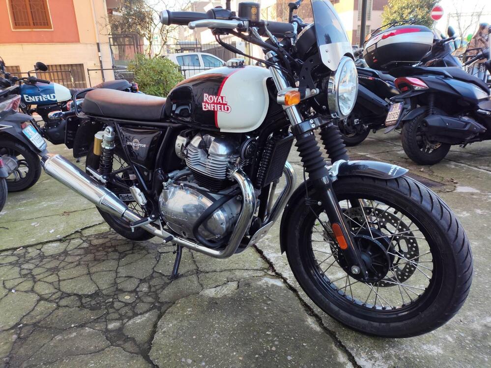 Royal Enfield Interceptor 650 (2021 - 25) (2)