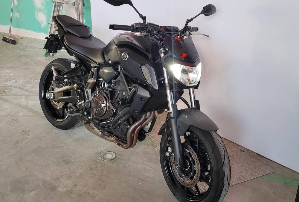 Yamaha MT-07 (2018 - 20) (2)