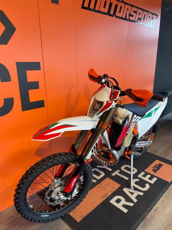 KTM 300 EXC E Six Days TPI (2020) (5)