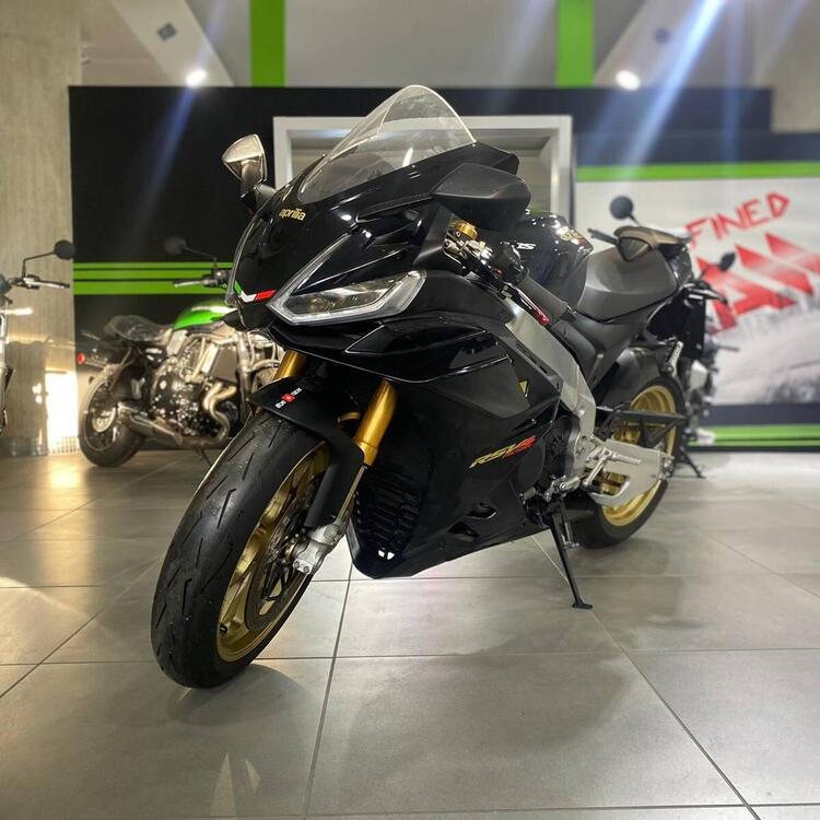 Aprilia RSV4 1100 Factory (2021 - 24) (2)