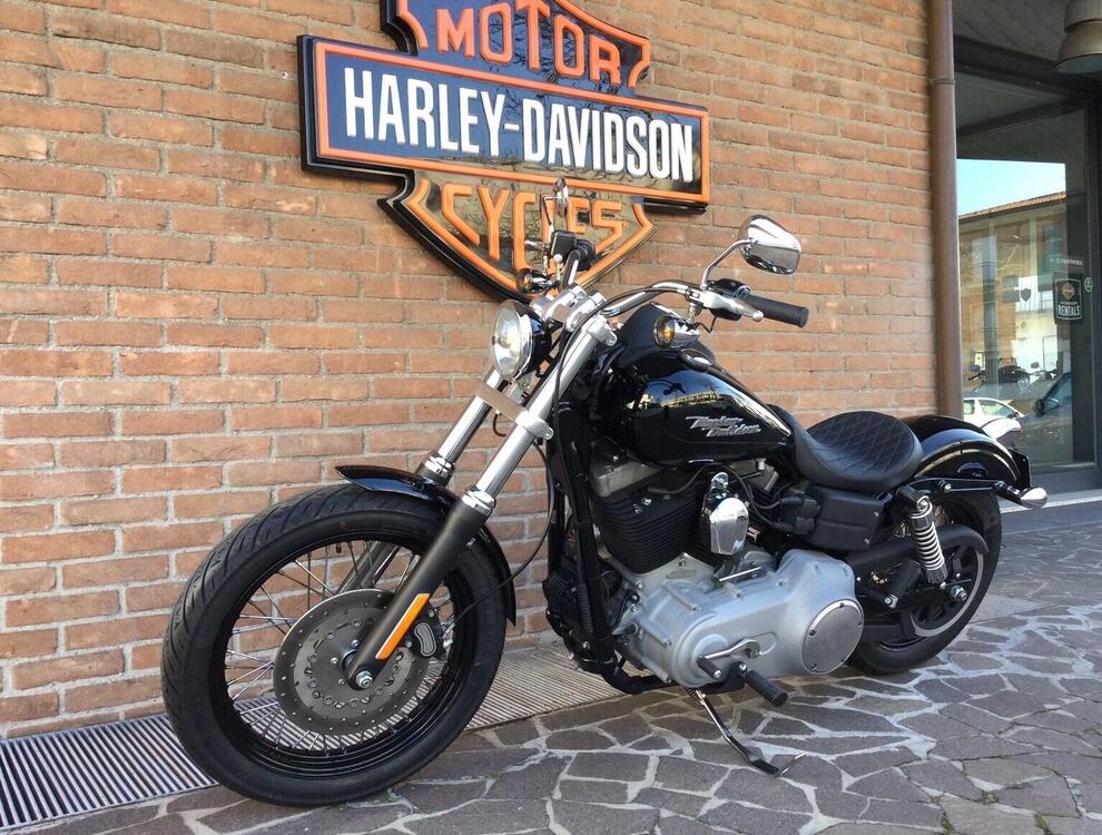 Harley-Davidson 1584 Street Bob (2008 - 15) - FXDB (4)