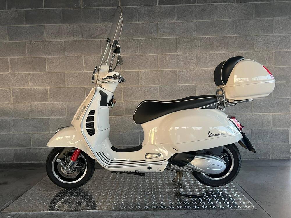 Vespa GTS 300 Hpe (2021 - 22) (3)