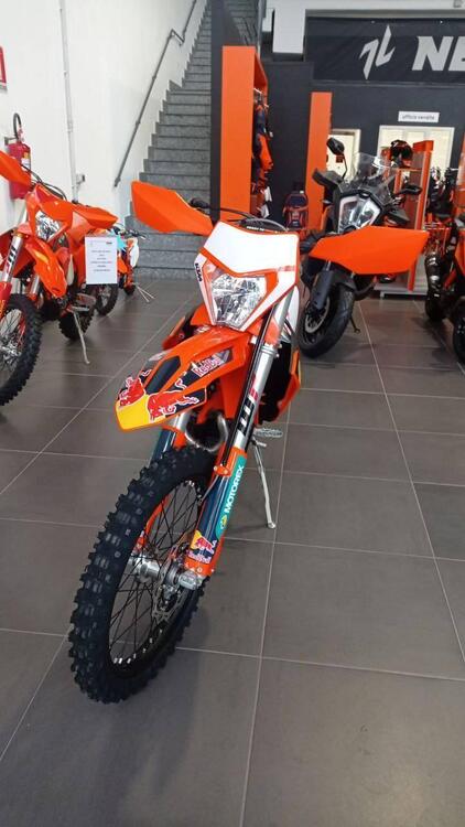 KTM 350 EXC-F Champion Edition (2025) (2)