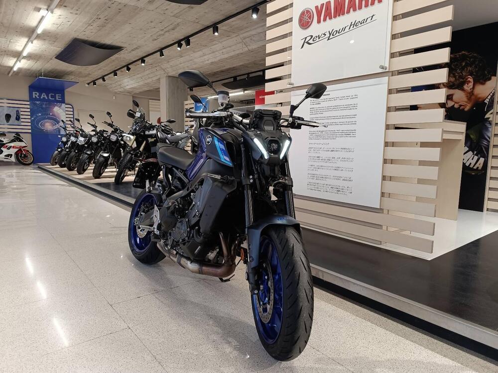 Yamaha MT-09 (2021 - 23) (2)